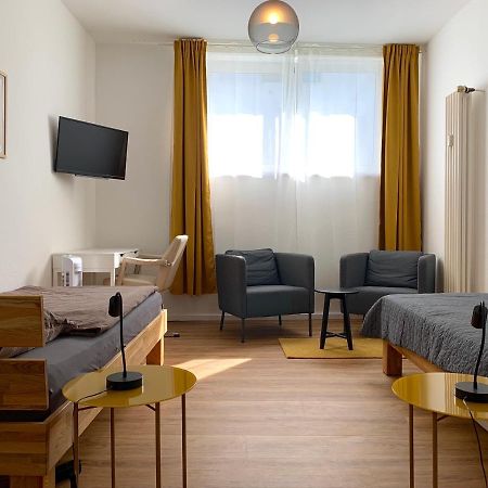 Alles Komplett - 2 Schlafzimmer, Grosse Kueche, Bad Cologne Exterior photo