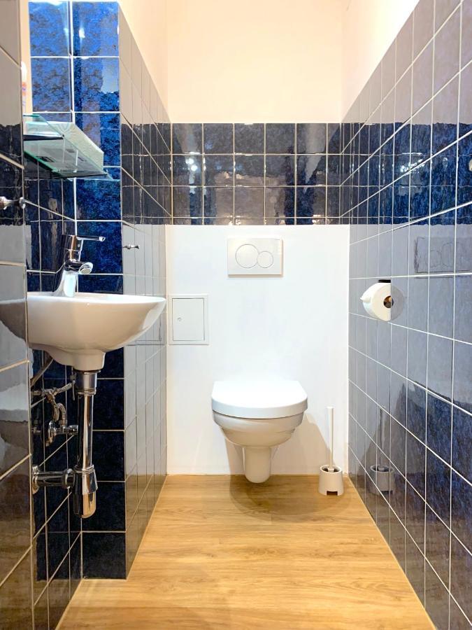 Alles Komplett - 2 Schlafzimmer, Grosse Kueche, Bad Cologne Exterior photo