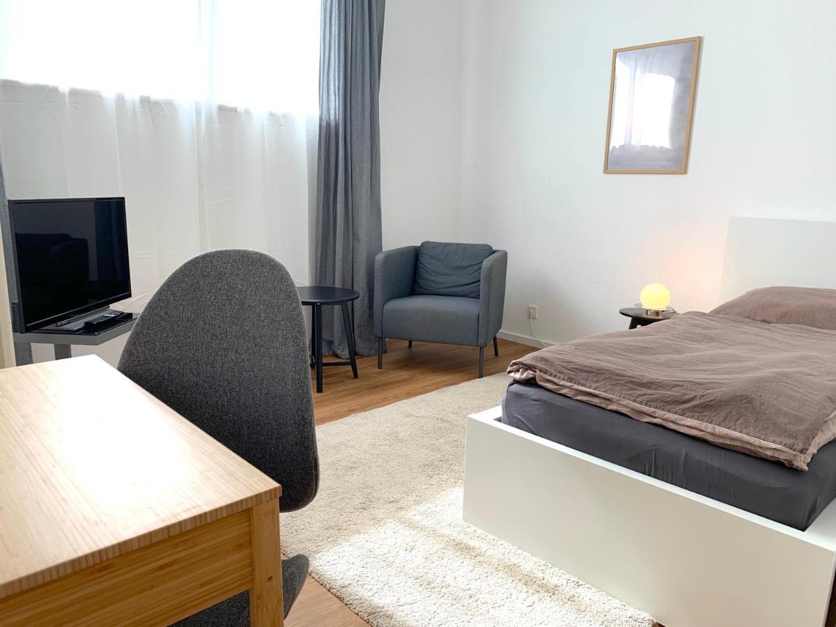 Alles Komplett - 2 Schlafzimmer, Grosse Kueche, Bad Cologne Exterior photo