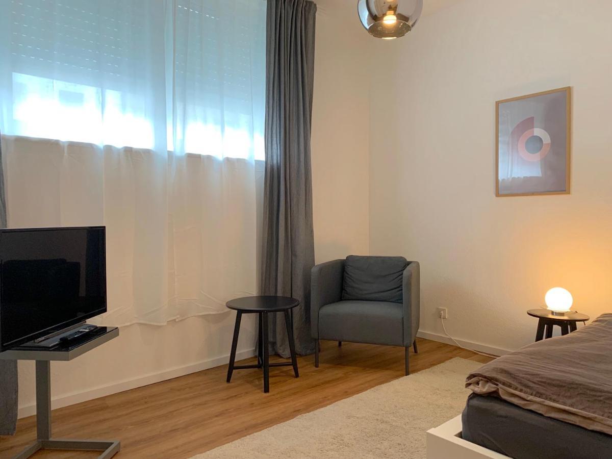 Alles Komplett - 2 Schlafzimmer, Grosse Kueche, Bad Cologne Exterior photo